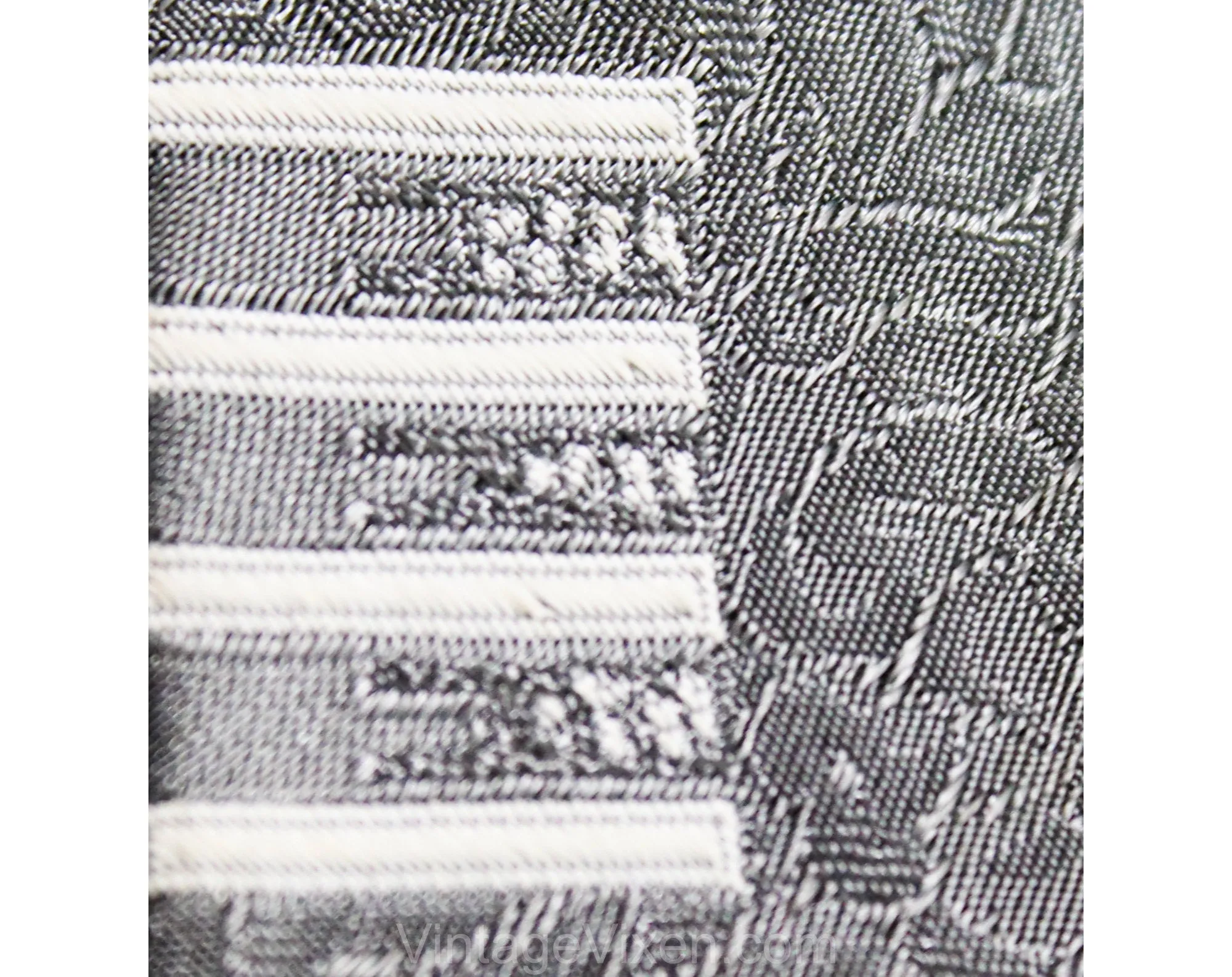 1950s Skinny Tie - Gray Brocade 50s Atomic Deco Stripe Crest - Mid Century Business Men's Necktie - Streamlined Narrow Neutral 1950's Tie