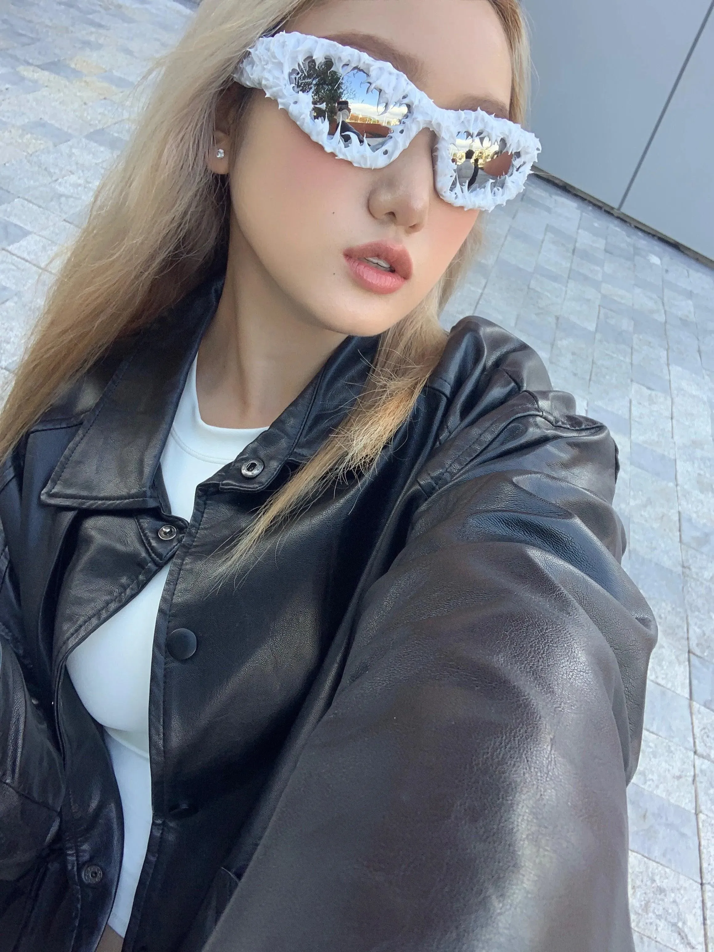 Avant-garde Designer Sunglasses (Only Rims)