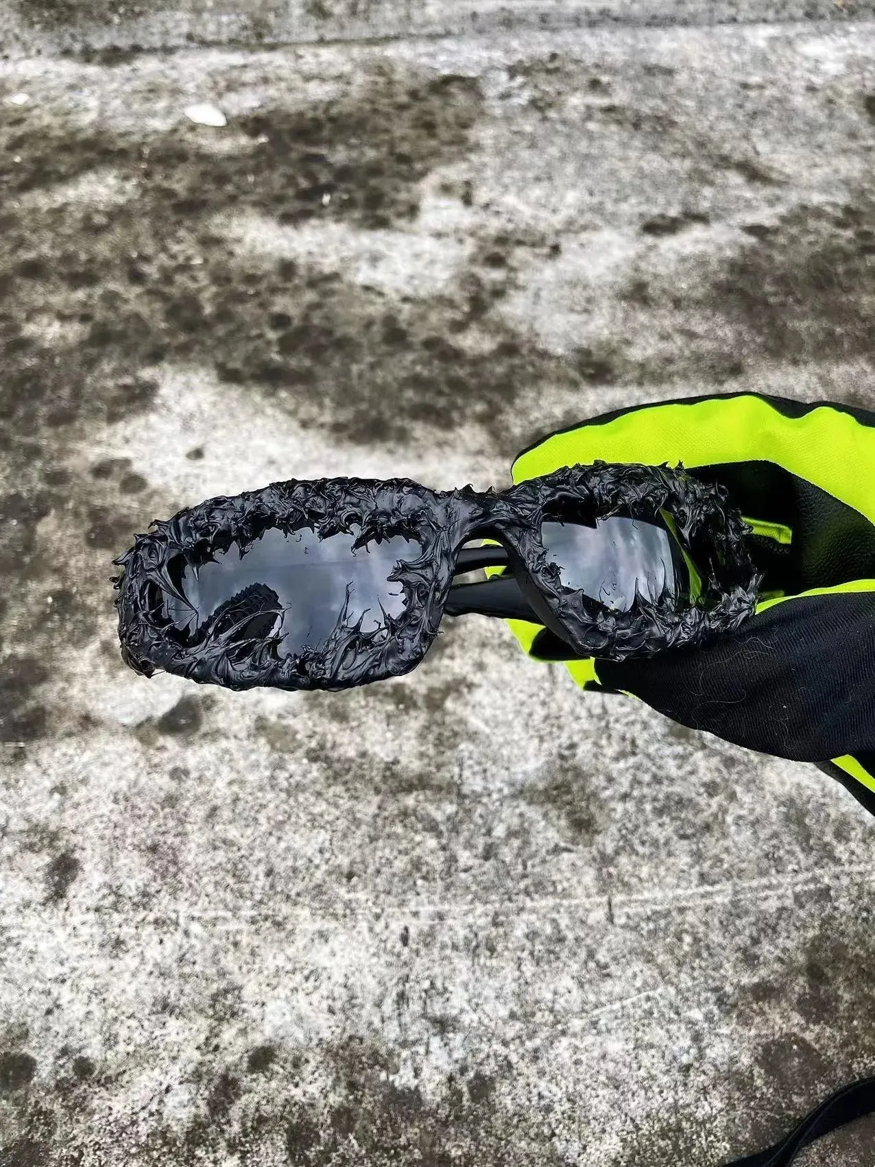Avant-garde Designer Sunglasses (Only Rims)