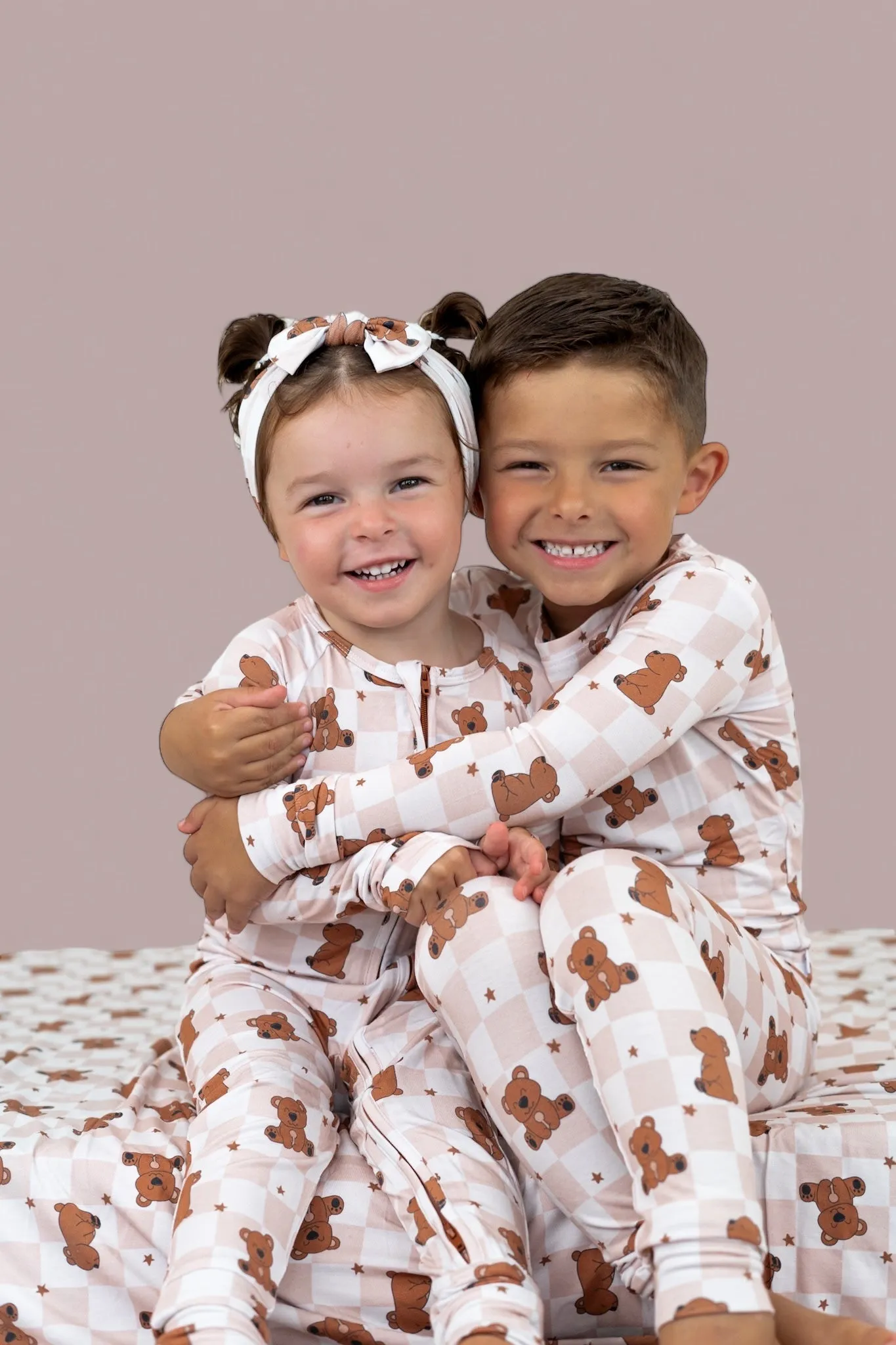 COZY BEAR DREAM BOW