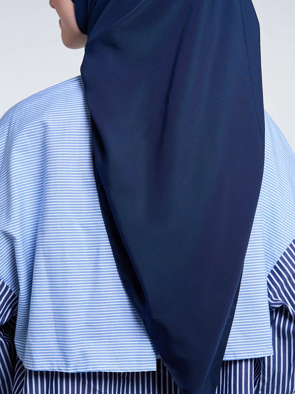 ULTRA SATIN SCARF PLAIN NAVY