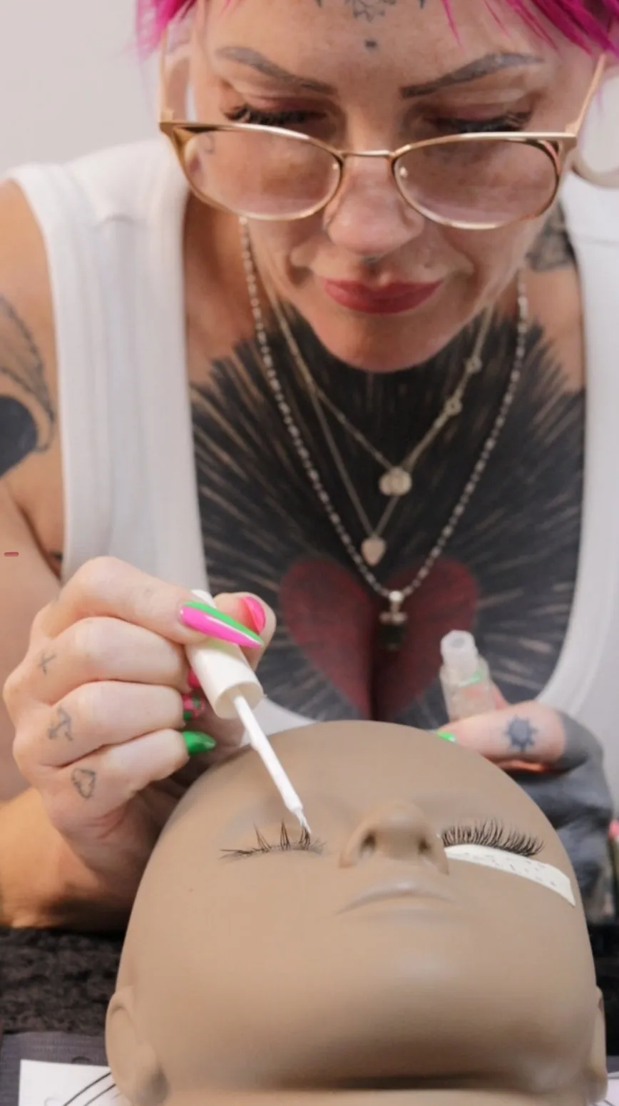 Wet Styling Sealant Training - Wispy Lash Styling